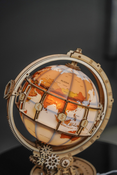 ROKR Kit de construction 3D globe lumineux chez Hobbyklok Online